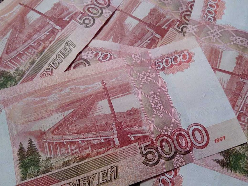 Больше миллиона рублей получил в качестве взяток бывший главный инженер алтайского предприятия