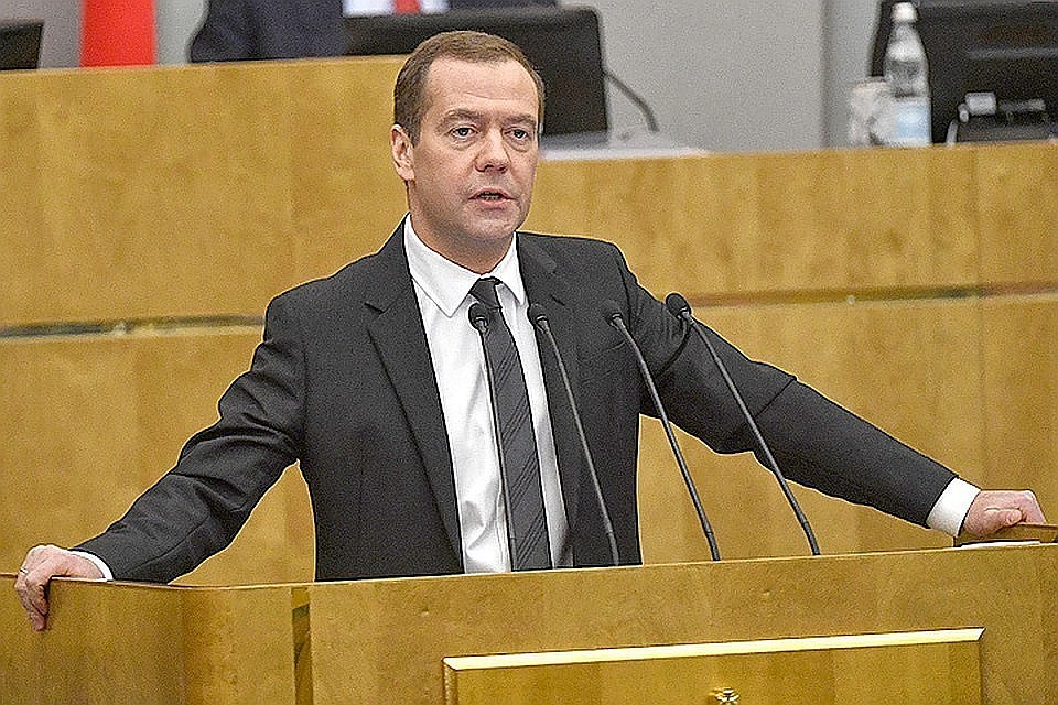 Медведев: в России живут 19 миллионов бедных