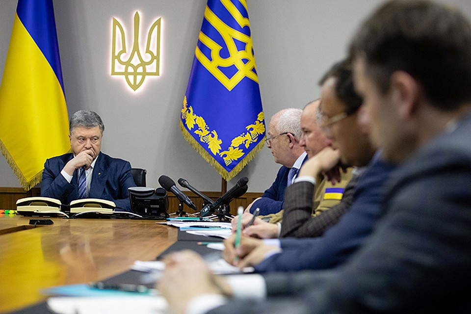 Петр Порошенко, понимая, что он уже проиграл президентские выборы, наметил себе новый план