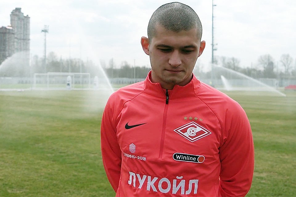 Футболист Спартака Аяз Гулиев.