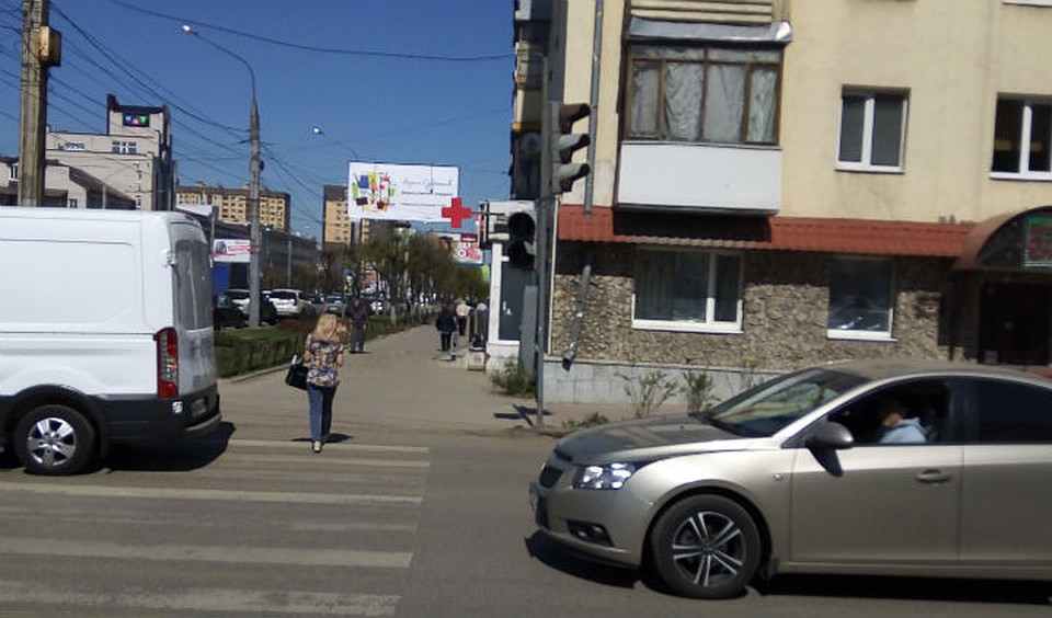 Светофор обещали починить до конца рабочего дня.