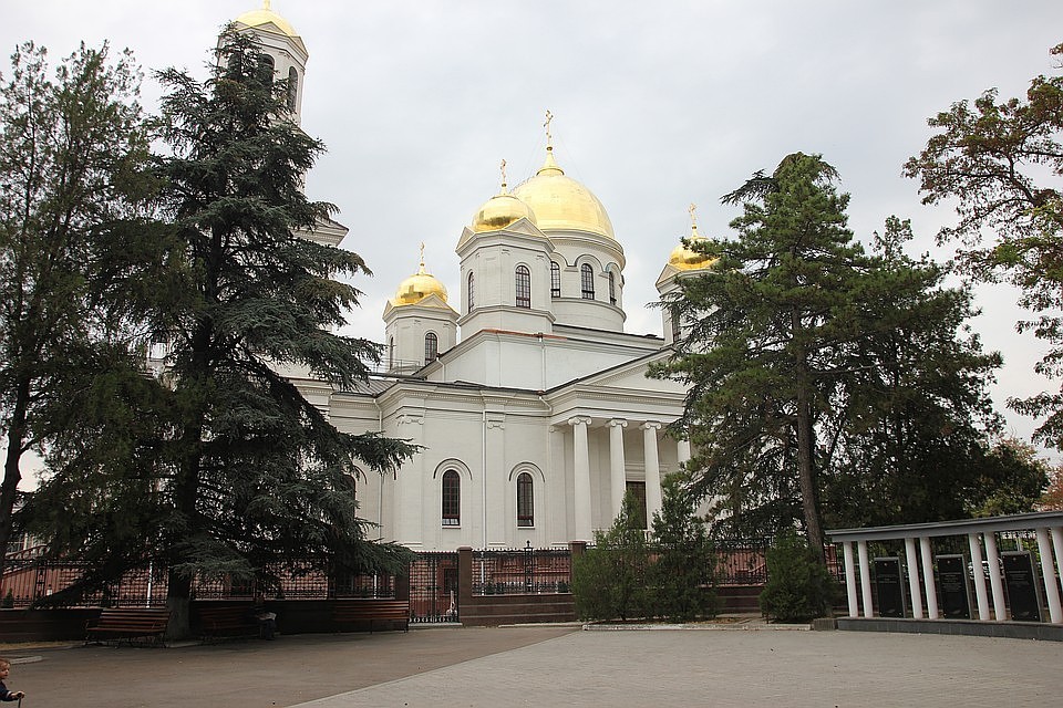 Освятить пасхи, куличи и яйца можно будет во всех храмах полуострова.