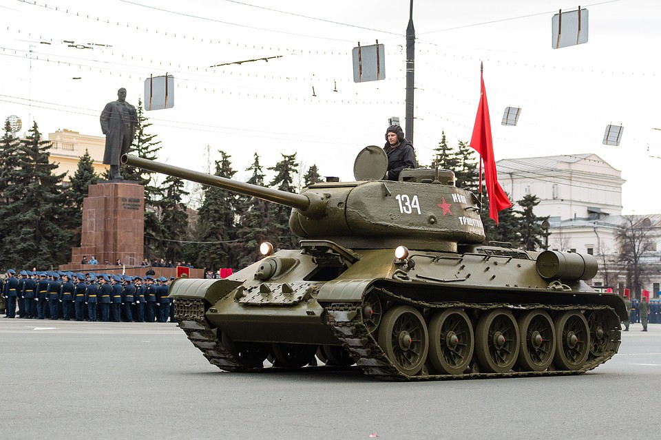 Военная техника и участники парада Победы 2019 года в Челябинске: лучшие места для обзора и порядок движения.