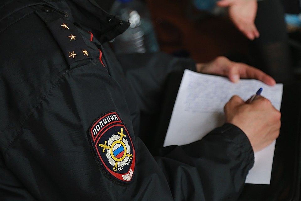 Жительница Хакасии по доброте душевной лишилась денег и золотых украшений