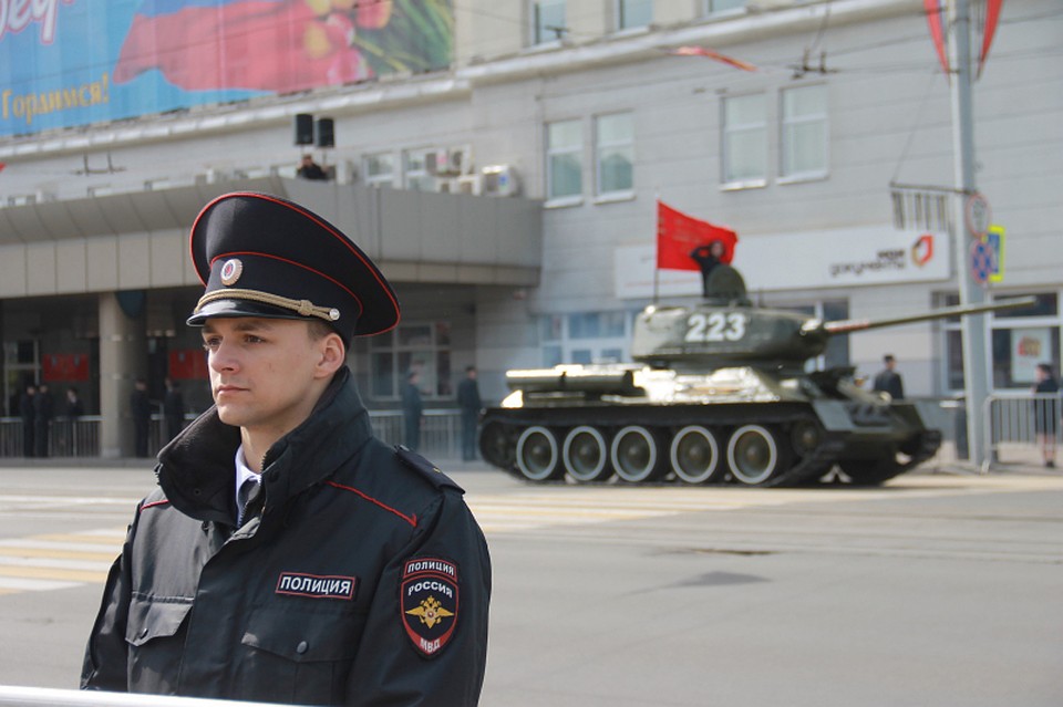 Полицейские не допустили правонарушений во время военного парада.
