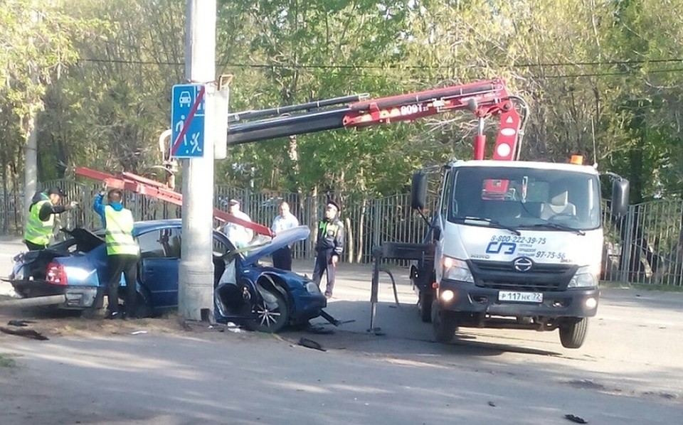 Жуткое ДТП в районе Маяка унесло жизнь двух молодых тюменцев. Фото из пабликов соцсети ВКонтакте