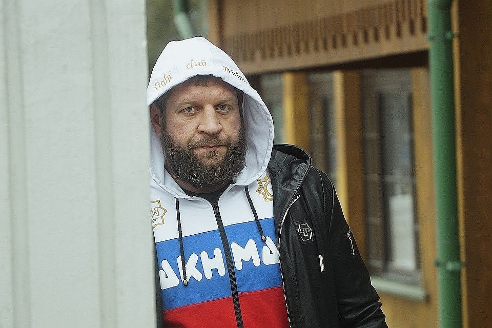 Сам спортсмен ситуацию не комментирует