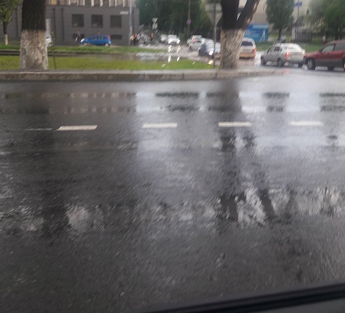 Воды и в самом деле немало. Фото: твиттер
