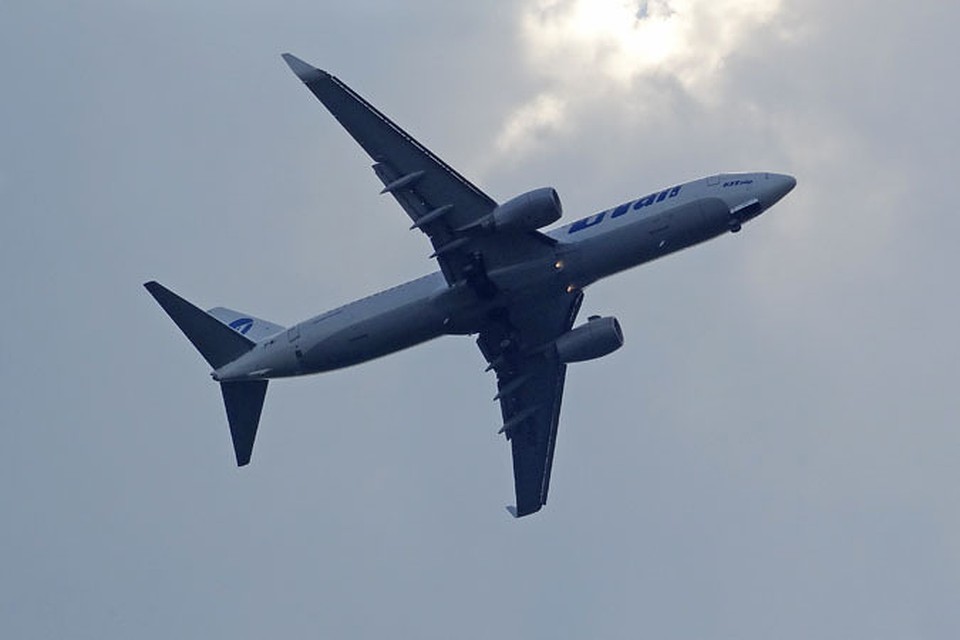 Самолёт Utair после взлёта из-за неполадок кружил над Нефтеюганском