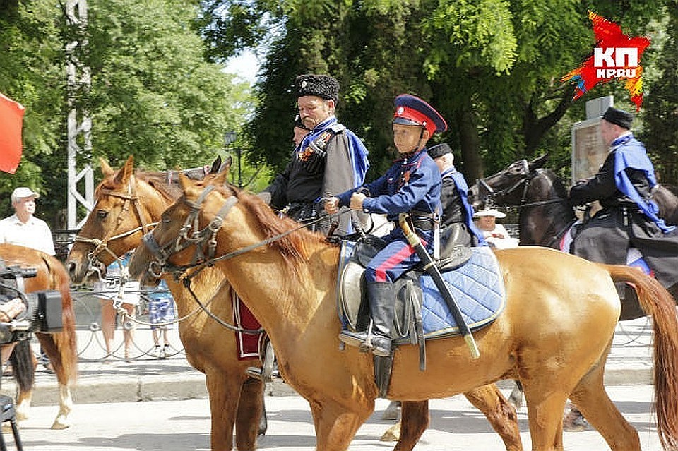 Выясняем, какая программа ожидает гостей во время международного фестиваля «Оборона Таганрога 1855 года» 2019.
