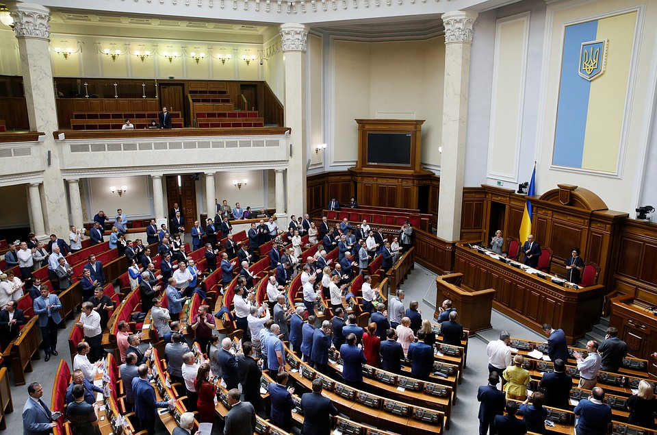 Указ Зеленского о роспуске Рады вступил в силу