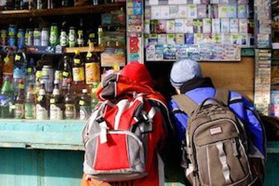 Сургутянка осуждена за продажу алкоголя подростку. Фото с сайта прокуратуры ХМАО-Югры