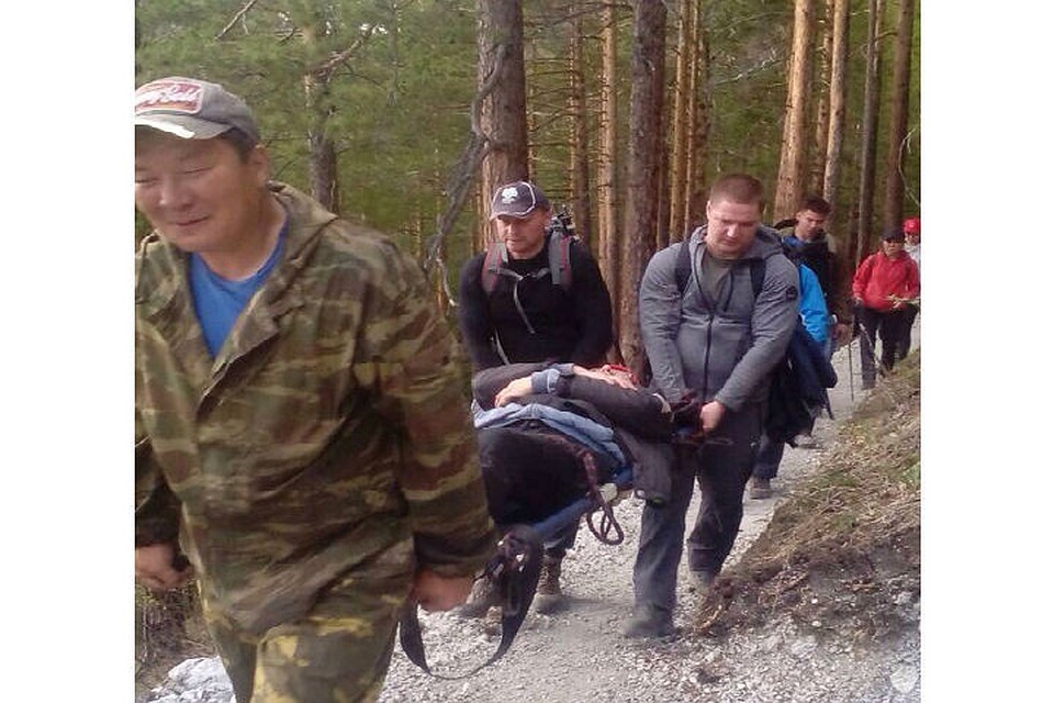 Покорял Пик Любви: в Бурятии спасли туриста, сломавшего ногу в горах. Фото: пресс-служба БРПСС.