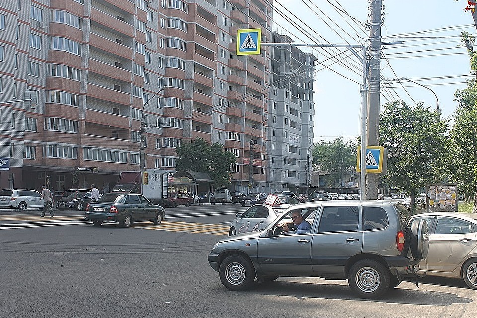 На фото - тот самый дом.