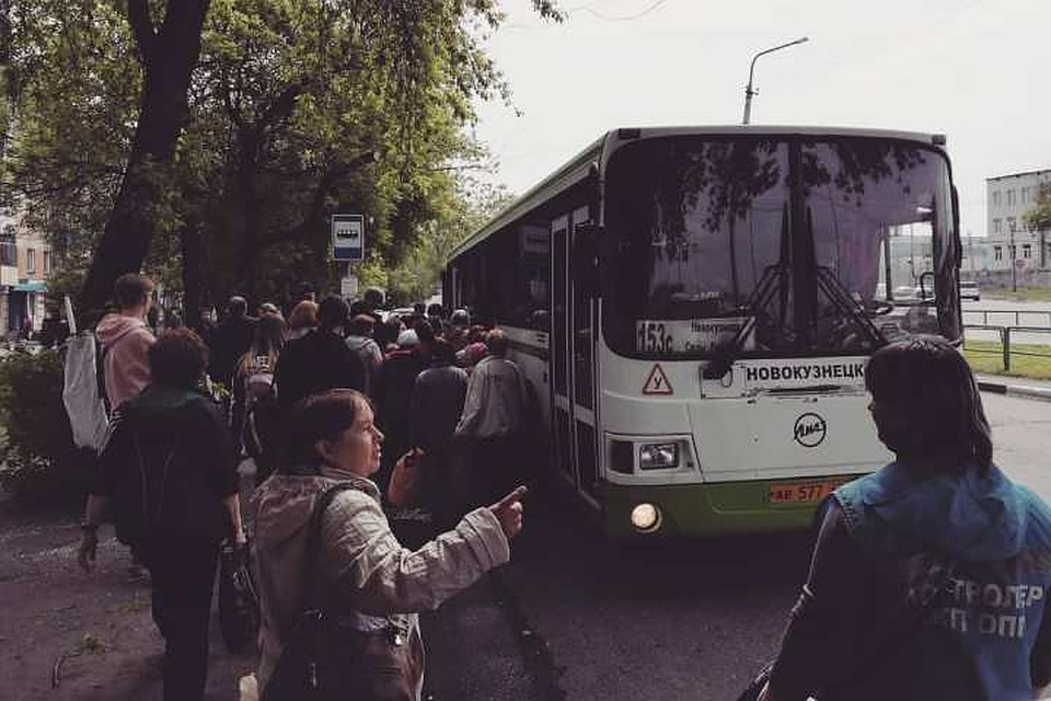 Остановка общественного транспорта временно перенесена. ФОТО: пресс-служба УТиС.