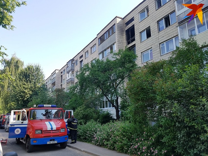 В пятиэтажке в Минске вспыхнул пожар