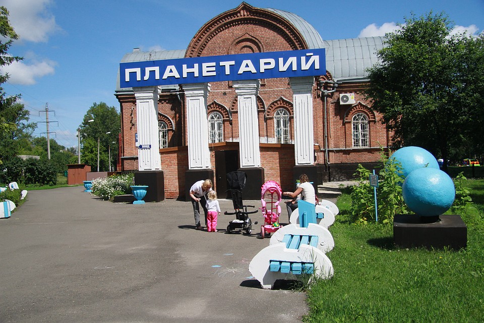 Любой желающий может ясно увидеть поток Лириды, Юпитер и Сатурн.
