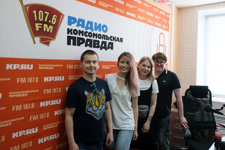 Певцы - Марк Юсим, Алина Чувашова, Светлана Сыропятова и педагог ДШИ №2 Лев Емельянов