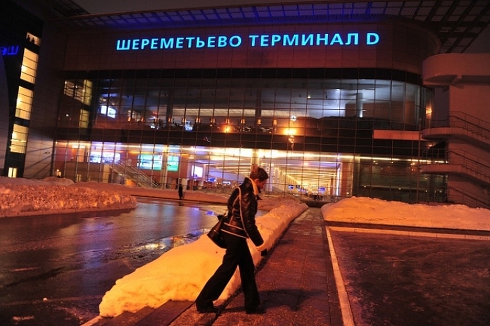 Пассажирский самолет вернулся в Шереметьево из-за неисправности