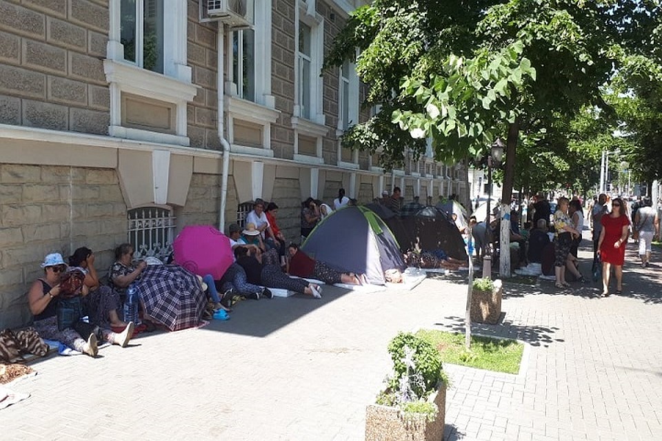 протесты начинают выдыхаться.