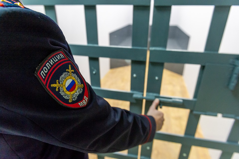 Голодный и хваткий до чужого имущества рецидивист промышлял на дачах под Хабаровском