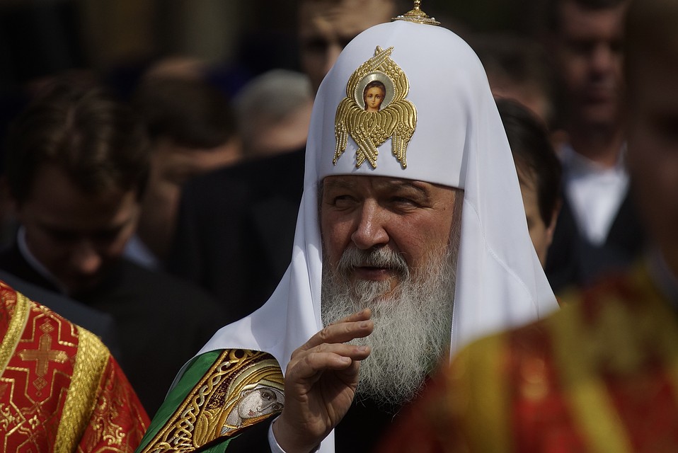 По мнению Его Святейшества, многих участников митингов вообще не интересовали ни судьба сквера, ни храма