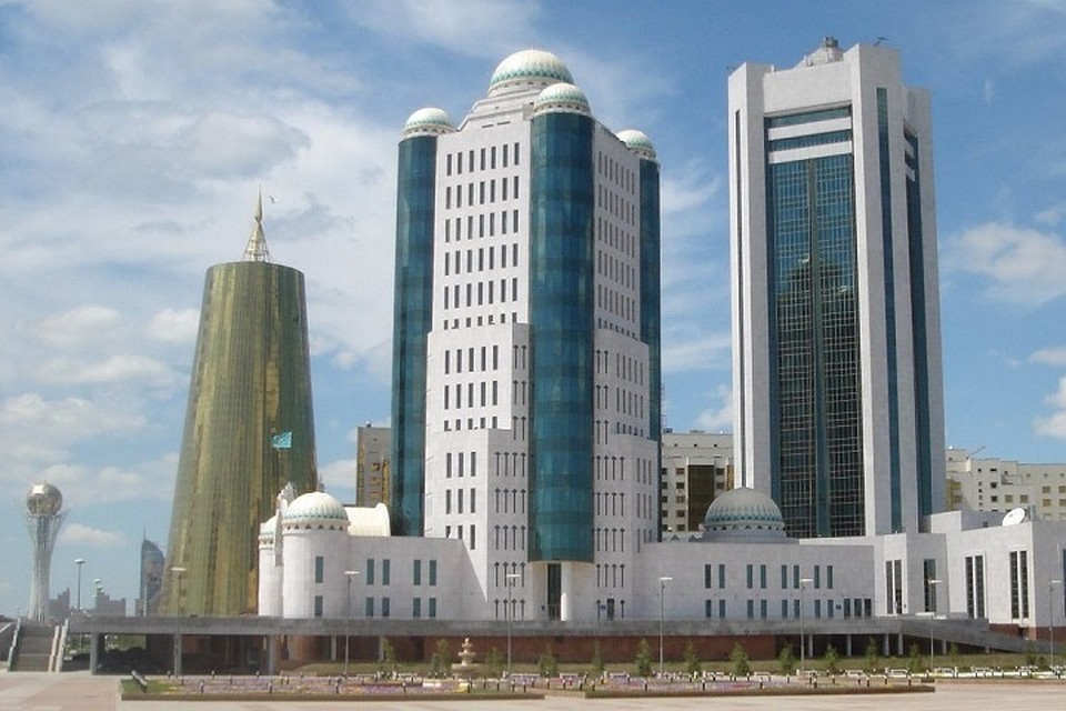Нулан Нигматулин огласил повестку дня.
