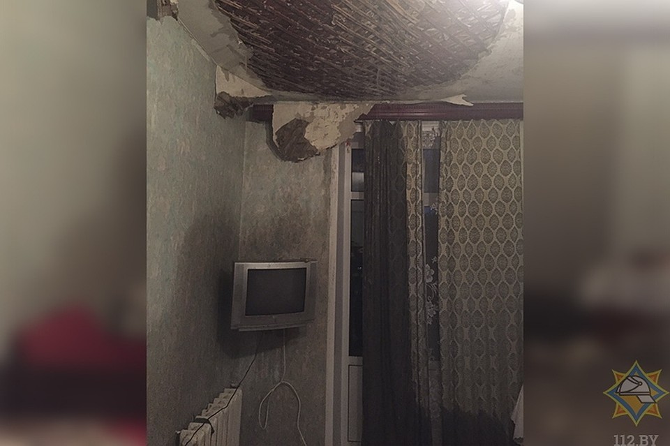 Дождь подтопил несколько квартир в Минске. Фото: МЧС