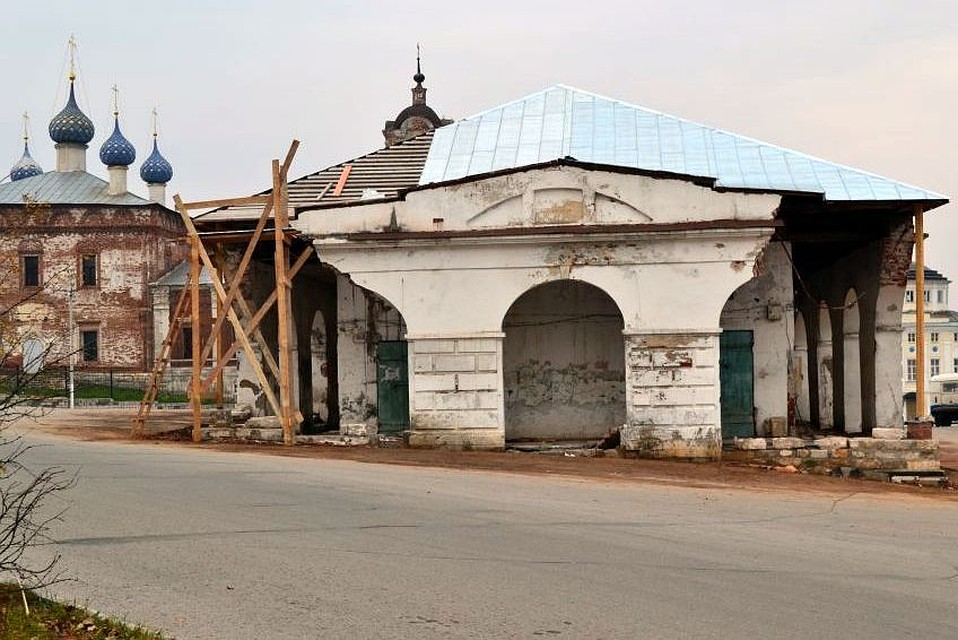 Пока исторический объект выглядит неухоженным. Фото: Сергей Малов.
