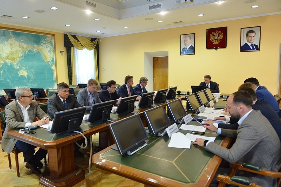 Начались коллективные переговоры между представителями Росрыболовства, Российского союза рыбопромышленников-работодателей и ЦК профсоюза рыбного хозяйства