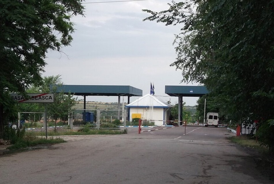 Ближайший работающий пункт пропуска к „Сэиць - Лесное” - Басарабяска. Фото: antivisa.livejournal.com