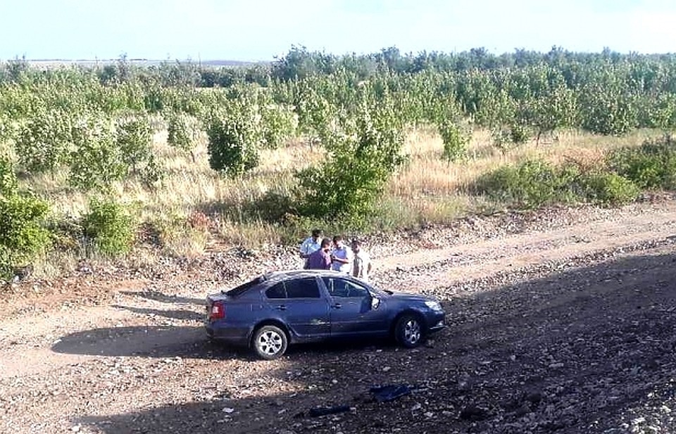 Водитель "Шкоды" уходил от лобового столкновения и улетел в кювет.