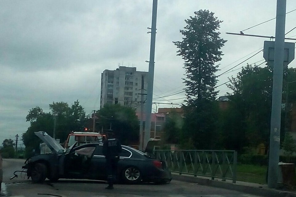 Кадры с места ДТП. Фото: группа ВК "ЧП ДТП Пермь". Автор Сергей Маланич.