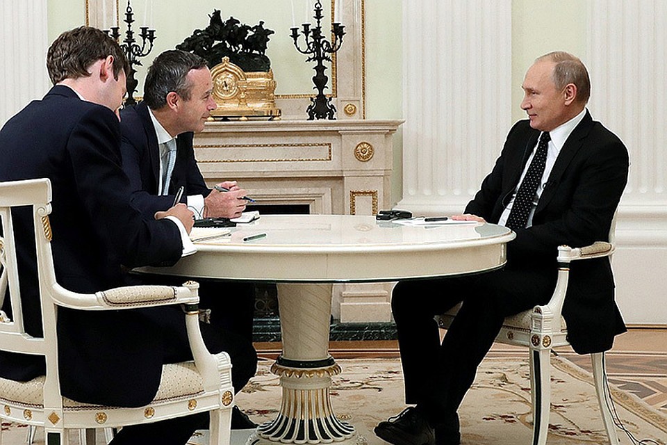 Владимир Путин во время интервью "The Financial Times”
