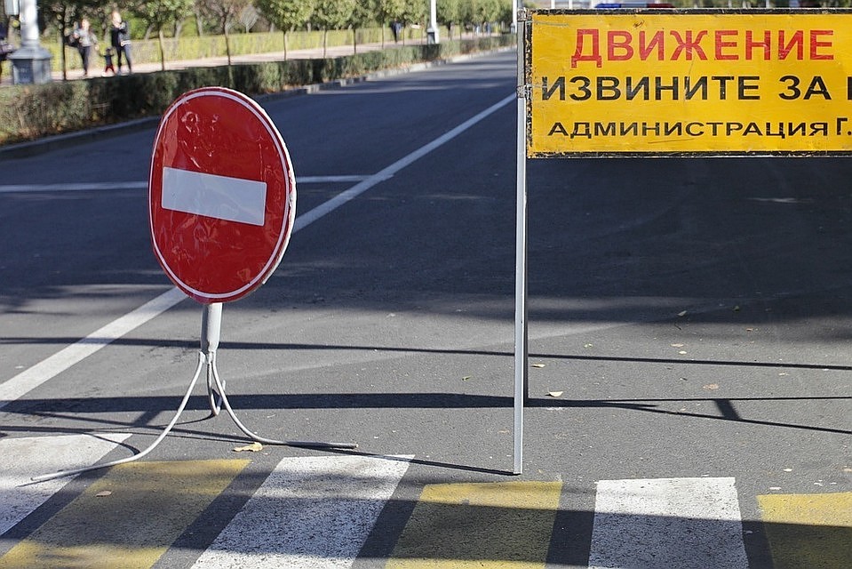 В Рязани продолжают ремонтировать теплотрассы, страдают автомобилисты.