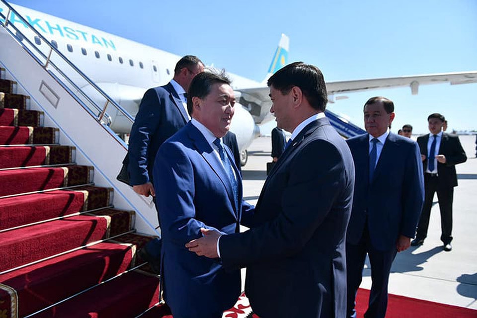 Гостя тепло встречали в аэропорту.