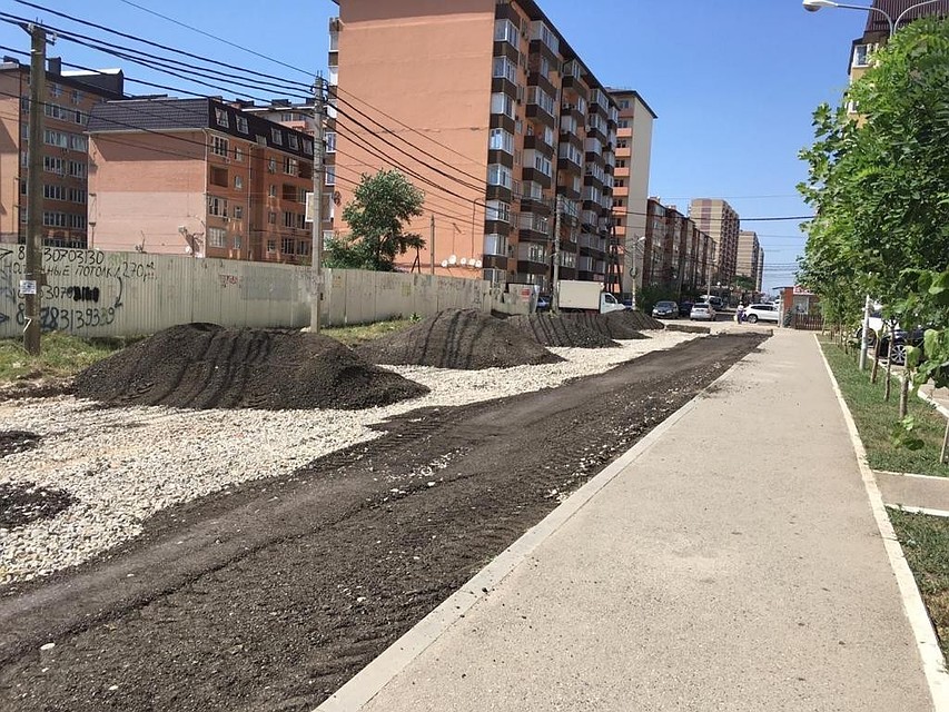 Ремонт дорог по улице Есенина. Фото: администрация Краснодара
