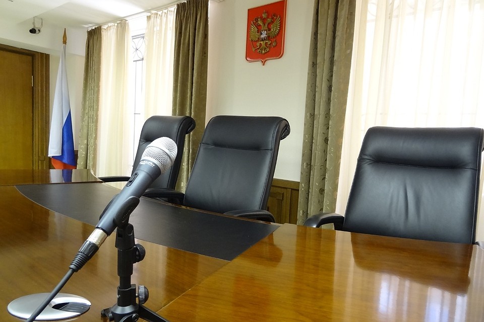 В Салехарде судят двоих подростков за вымогательство и грабеж