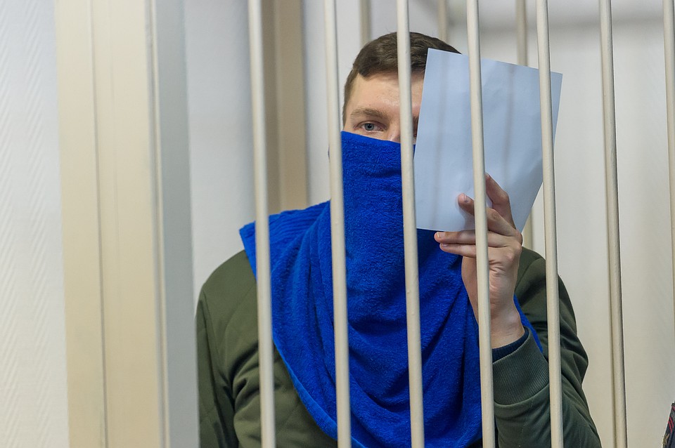 Сотрудник Росгвардии просил не брать его под арест из-за беременной жены