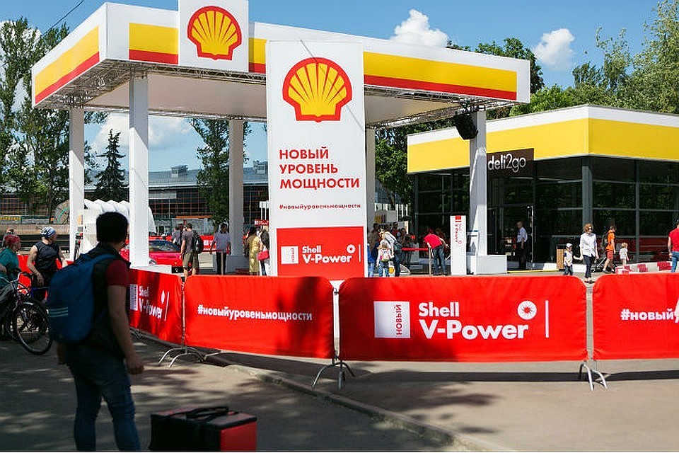 Глава Shell пообещал в ближайшие 5 лет еженедельно открывать по одной новой АЗС в России. Фото: https://vk.com/shell