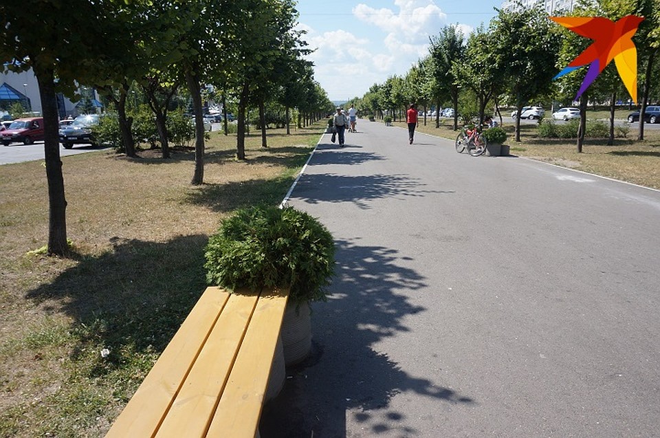 Скамейки на бульваре Мирча чел Бэтрын созданы на 3D принтере