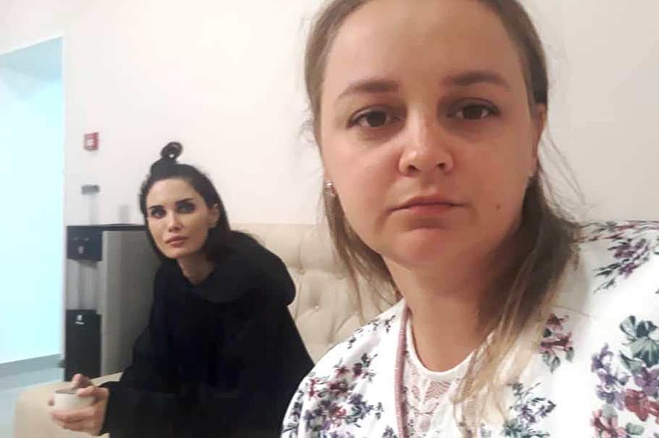 Алана почти не отходит от девушки и во всем ей помогает. Фото: instagram.com/surina__kristina_