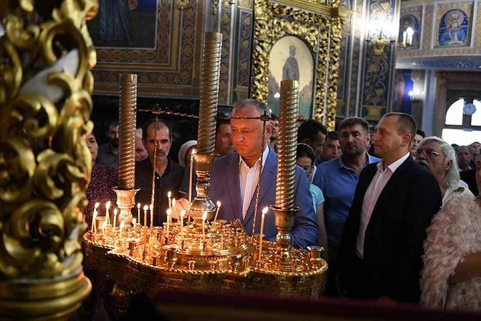 Игорь Додон участвовал в службе в столичном Кафедральном соборе Рождества Христова (Фото: соцсети).