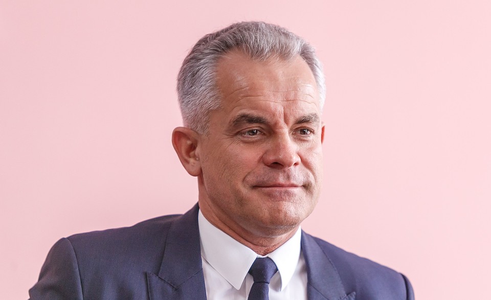 Владимир Плахотнюк.
