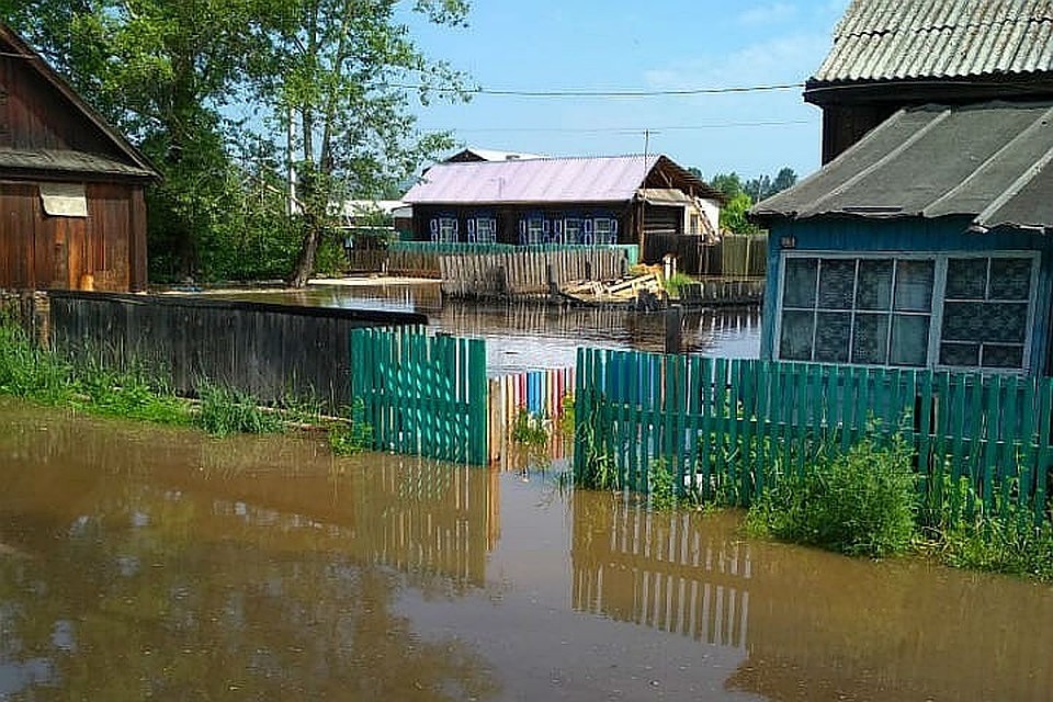 Как бы нам завтра не пришлось добираться вплавь до своих дач и домов
