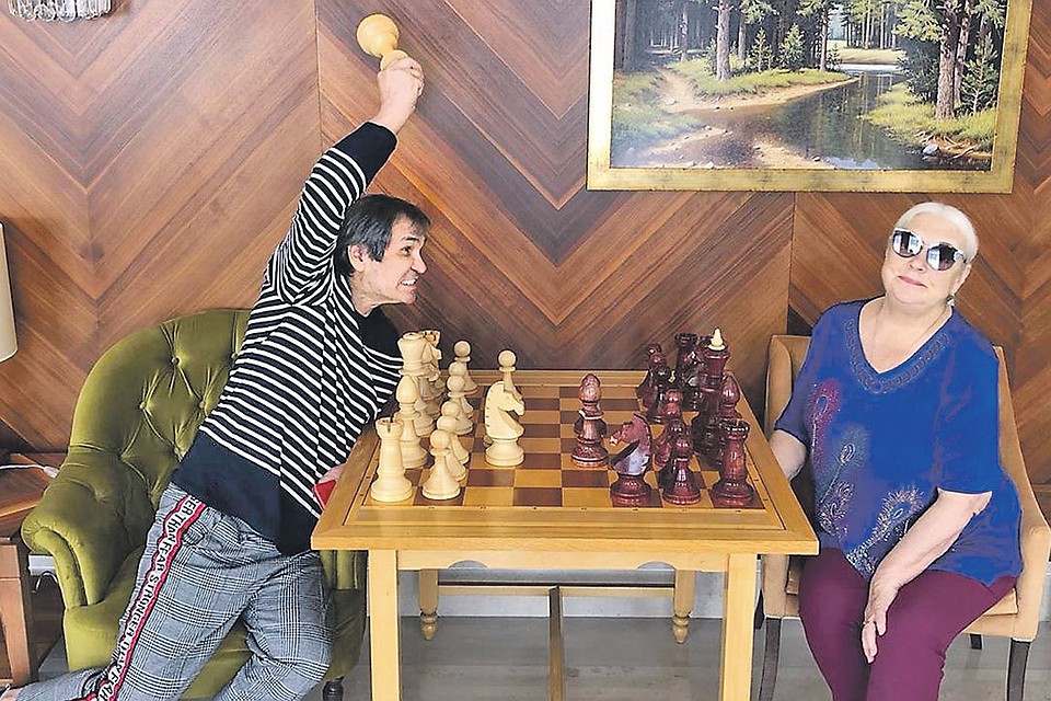 Ольга Шукшина считает, что жена нужна Алибасову только для фотосессий. Фото: instagram.com