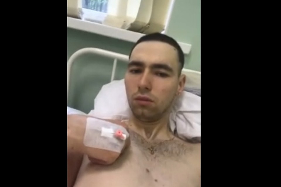 "Синтоловый качок" испугался окровавленных бинтов после операции
