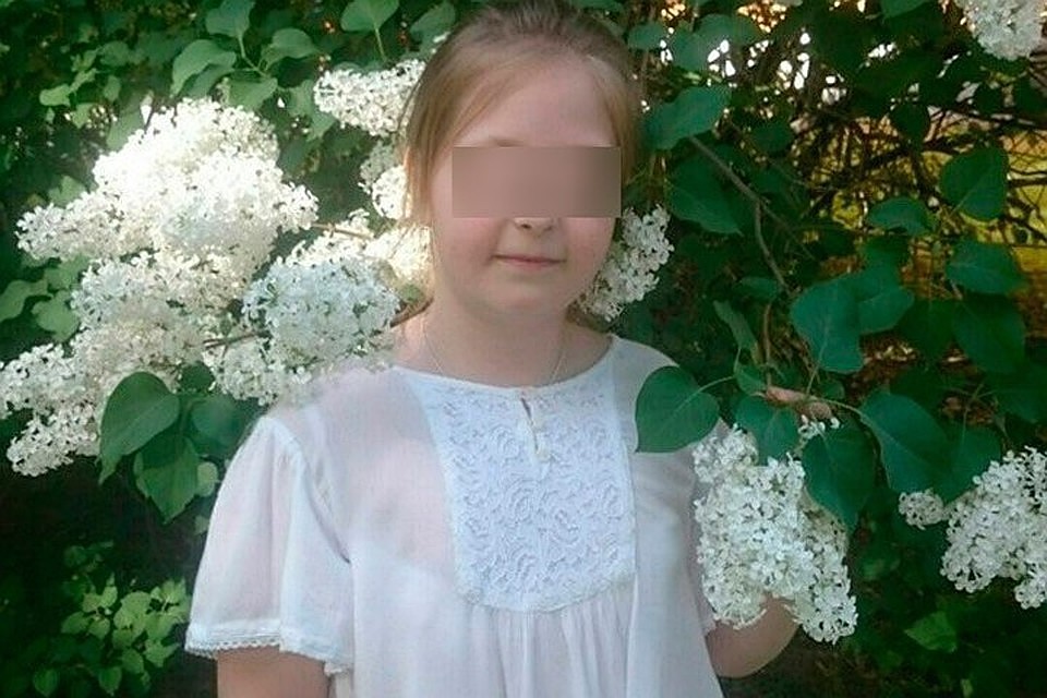 Петербургские врачи осмотрели девочку, которая едва не утонула в турецком отеле. Пока состояние Алисы остается крайне тяжелым.