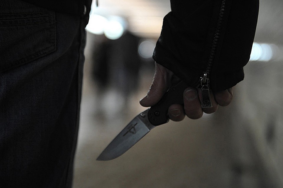 Преступники угнали машину, обчистили кассу и уничтожили видеозапись с камер