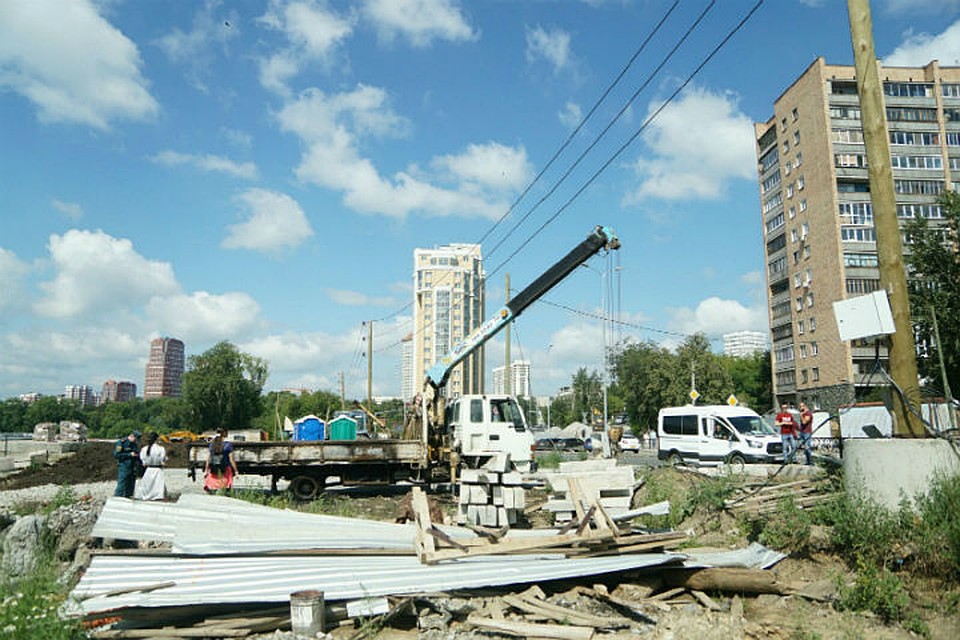 В Екатеринбурге возбудили уголовное дело после смерти рабочего на Макаровском мосту